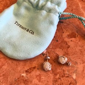 Tiffany knot earrings